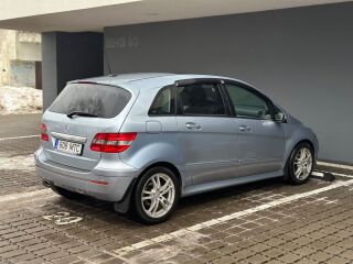 Mercedes-Benz B 200 2.0 103kW