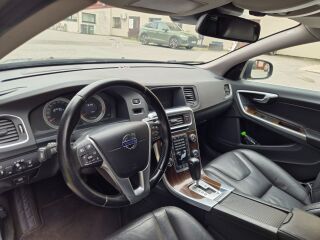 Volvo V60 Summum 2.4 158kW