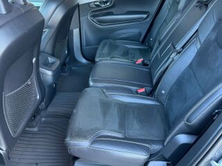 Volvo XC90 R DESIGN AWD 2.0 165kW