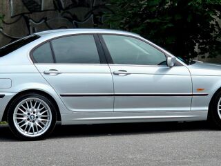 BMW 325 2.5 R6 M54B25 141kW