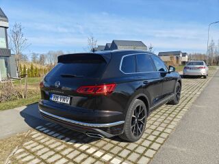 Volkswagen Touareg Elegance 3.0 170kW