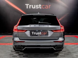 Volvo V60 D4 R-Design 2.0 140kW
