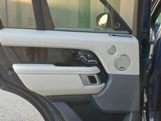 Land Rover Range Rover SDV8 AUTOBIOGRAPHY 4.4 V8 250kW