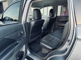 Mitsubishi Outlander Executive 4x4 7k 2.3 R4 TDi 110кВ