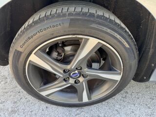 Volvo V40 R-Design-5 silindrit 2.0 D3 110kW