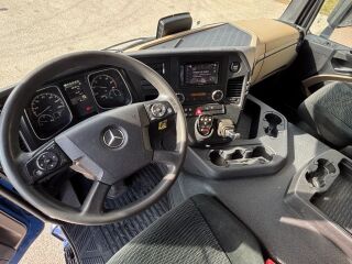 Mercedes-Benz Actros 1835 4x2 SIDE OPENING + CARRIER SUPRA 1150  260kW