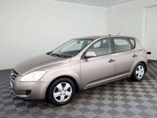 Kia Ceed Elegance ATM 1.6 90кВ