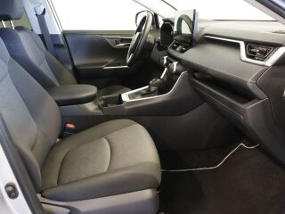 Toyota RAV4 Luxury Comfort Pakett 131kW