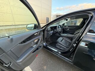 Mercedes-Benz E 220 2.0 143kW