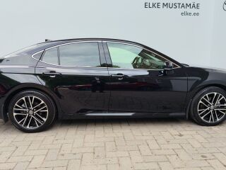 Toyota Camry Premium 137кВ