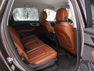Audi Q7 S-line Quattro 3.0 200кВ