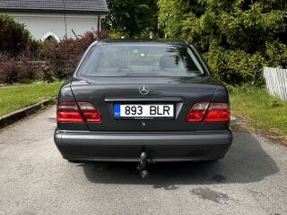 Mercedes-Benz E 200 2.1 85kW