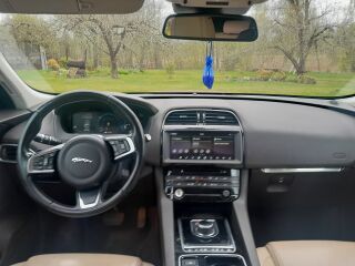 Jaguar F-Pace 2.0 132кВ