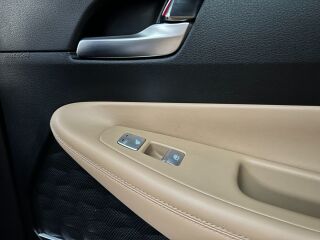 Hyundai Santa Fe SIGNATURE Plug-In Hybrid 4WD 1.6 132kW