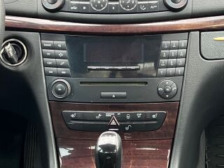 Mercedes-Benz E 200 Diesel 2.1 R4 Diesel 90kW