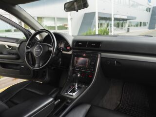 Audi A4 2.5 120кВ