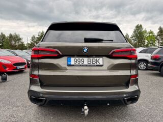 BMW X5 xDrive30d M-Sportpakett 3.0 210kW
