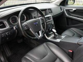 Volvo V60 SUMMUM 2.0 R5 120kW