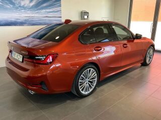 BMW 320 d xDrive Sport Line 2.0 R4 140kW