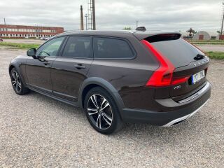 Volvo V90 Cross Country 2.0 173kW