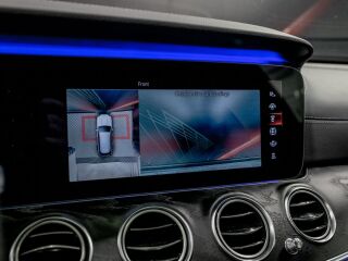 Mercedes-Benz E 300 AMG 4-MATIC 2.0 143kW