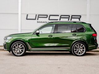 BMW X7 M50 Individual 4.4 V8 390kW