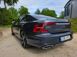 Volvo S90 2.0 173kW