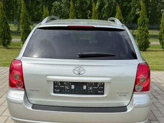 Toyota Avensis LINEA SOL 2.2 D-4D D-CAT