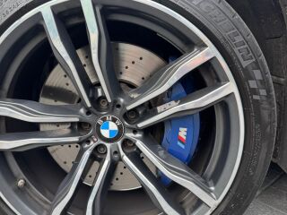 BMW X5 M 4.4 V8 423кВ