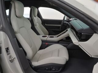 Porsche Taycan 4S 420kW