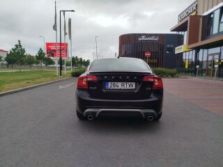 Volvo S60 R -Design 2.0 R4 100kW