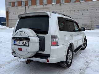 Mitsubishi Pajero 3.2 147kW