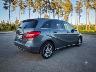 Mercedes-Benz B 180 1.5 80kW