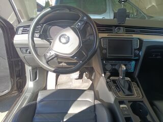 Volkswagen Passat 2.0 140kW