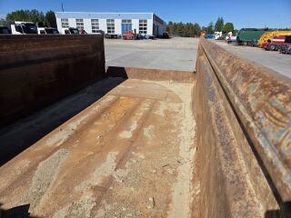 Volvo FMX 6X2 410 R6 302kW