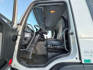Volvo FM 300 6x6 226kW