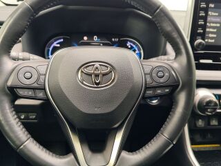 Toyota RAV4 Luxury Plus 131кВ