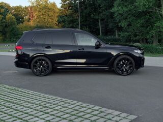 BMW X7 3.0 195kW