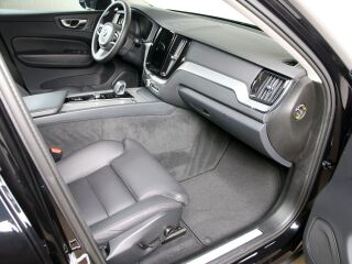 Volvo XC60 AWD PLUS DARK INTELLI SAFE PRO MY24 2.0 B4 KERS Mild Hybrid 145kW