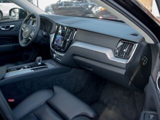 Volvo XC60 AWD DARK Long Range T8 Plus Intelli Safe PRO  2.0 T8 Recharge PHEV Long Range MY2023 335kW