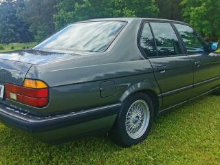 BMW 750 I 5.0 W12 220kW