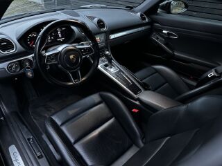 Porsche Cayman 2.0 220kW
