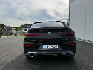 BMW X4 xDrive30i 2.0 185kW