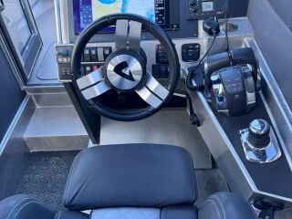 Anytec 868 CAB 2 x 350 Verado 2 x 350 Mercury Verado Joystick Piloting 261kW