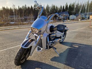 Suzuki VZR 1800