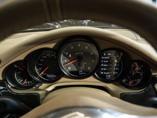Porsche Panamera GTS 4.8 316кВ