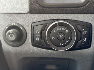 Ford Transit LONG OPTION 2.0 96kW