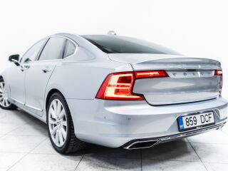 Volvo S90 2.0 140kW