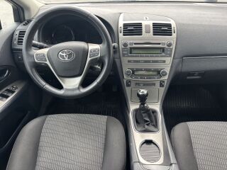 Toyota Avensis 1.8 108кВ
