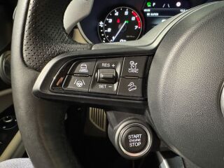Alfa Romeo Stelvio Veloce Launch Edition 2.0 206kW